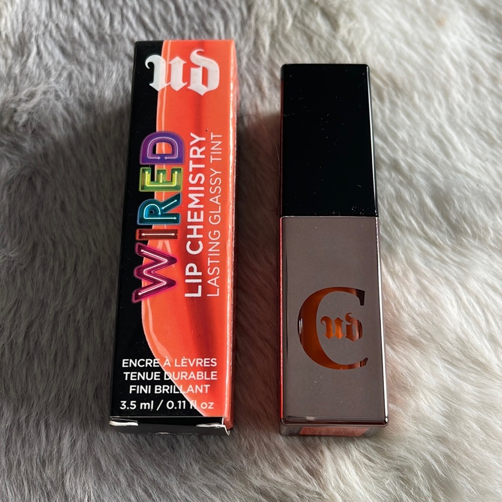 URBAN DECAY WIRED LIP CHEMISTRY LASTING GLASSY TINT